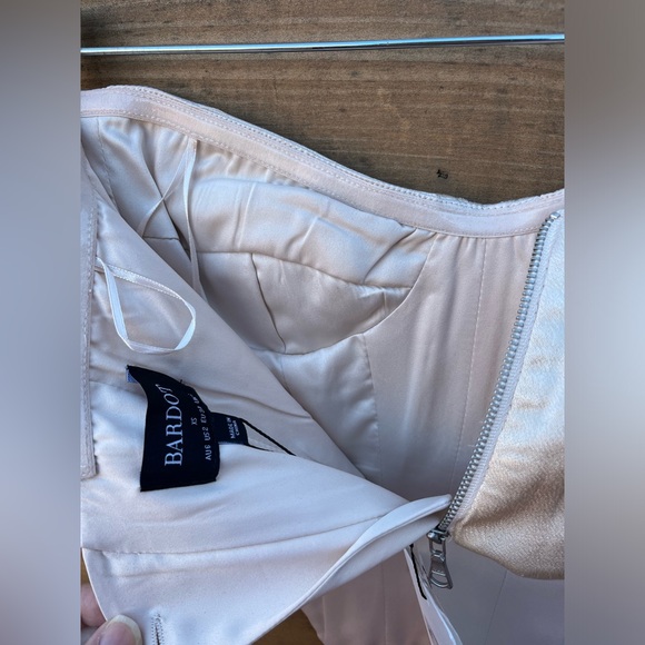 NWT Bardot corset top, cropped length, champagne color, size XS - Picture 7 of 9